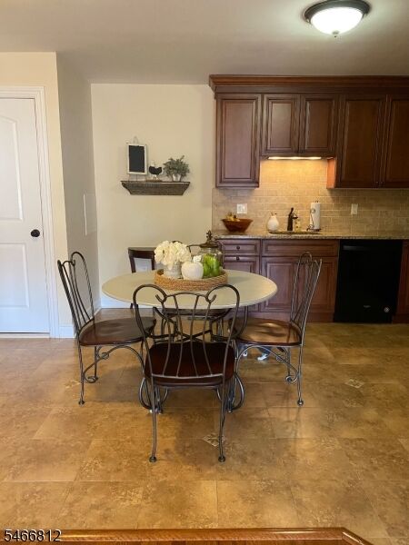 Property Photo:  594 Union Blvd 1  NJ 07512 