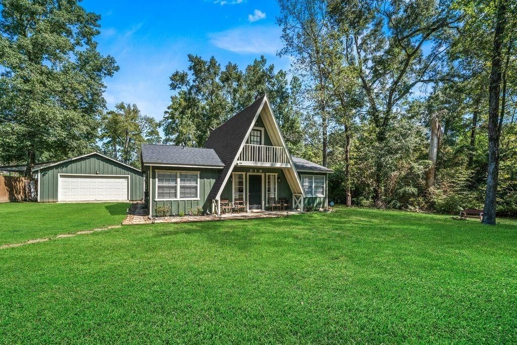 Property Photo:  819 Spokane River Road  TX 77316 