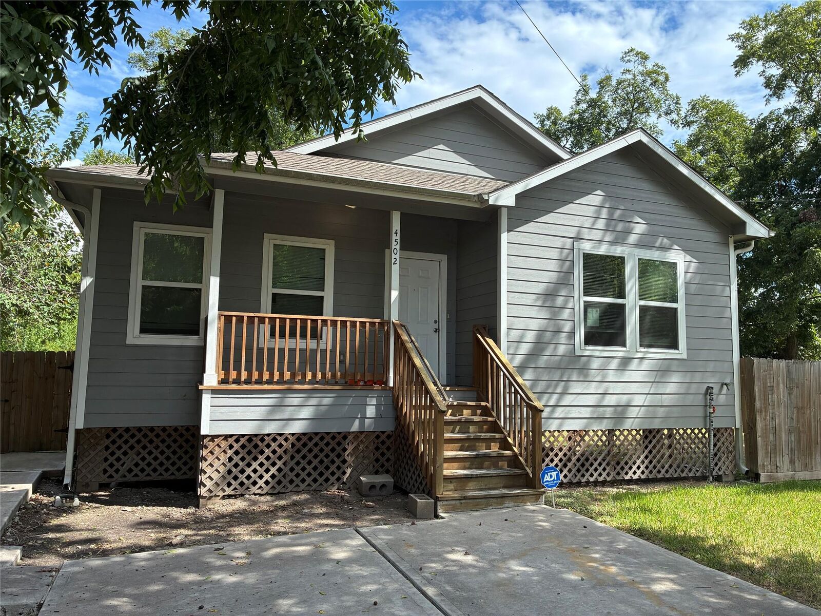 Property Photo:  4502 Kashmere Street  TX 77026 
