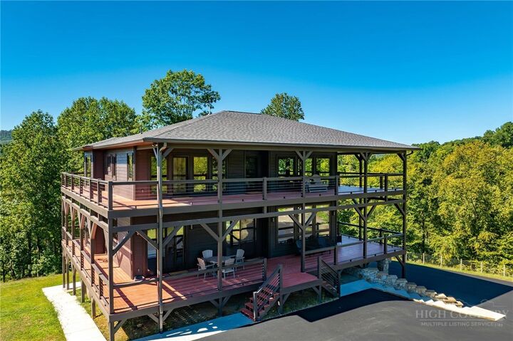 Property Photo:  963 Cherry Springs Lane  TN 37691 