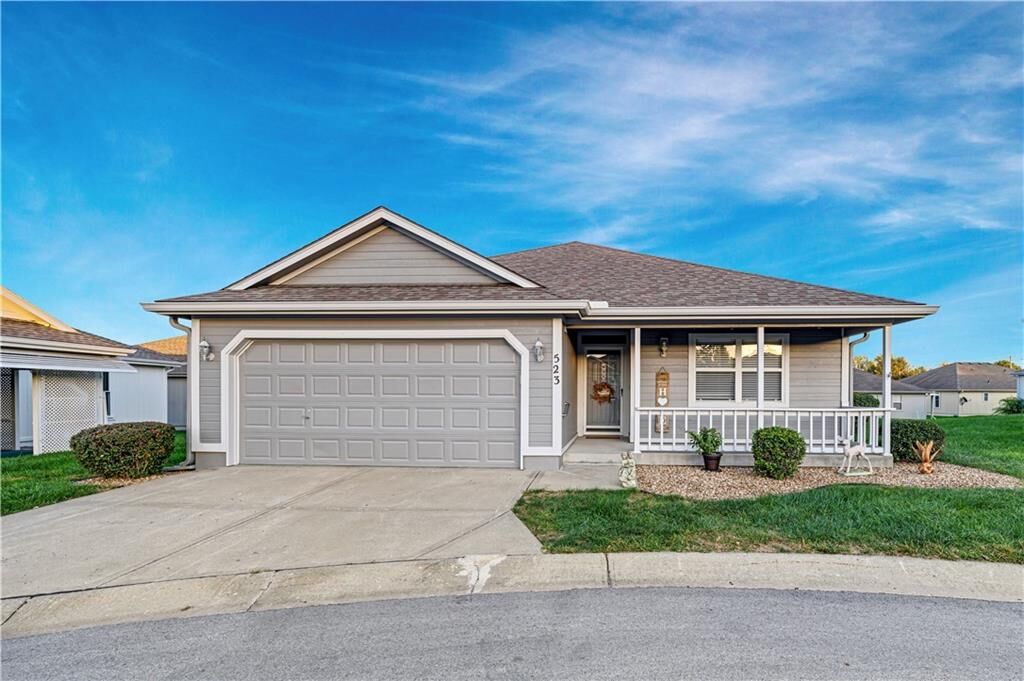 Property Photo:  523 Mars Court  MO 64083 