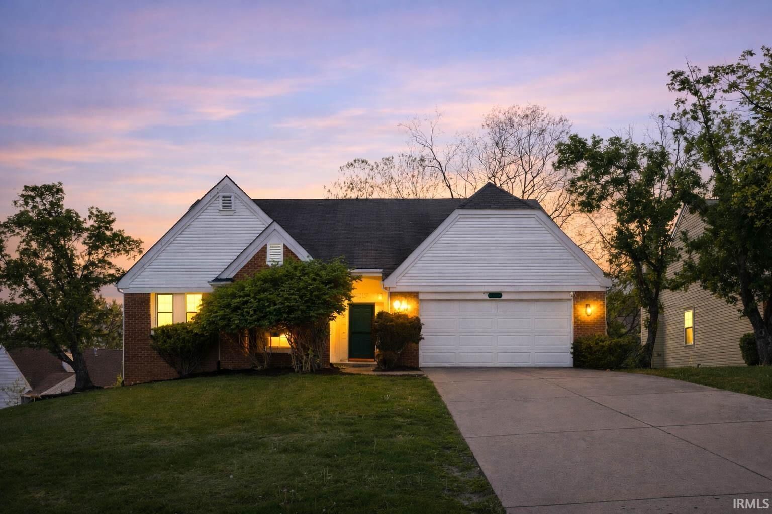 Property Photo:  2254 S Olde Mill Drive  IN 47401-4589 