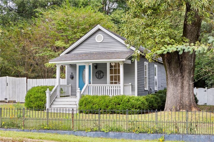 Property Photo: 107 17th Place AL 36801
