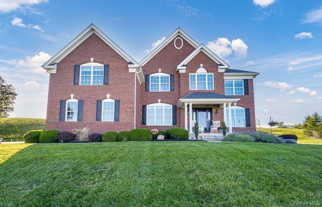 Property Photo:  