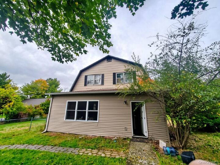 Property Photo:  315 Mountain Avenue  NY 10950 