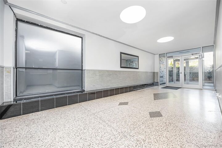 Property Photo:  83-36 Beverly Road 5  NY 11415 