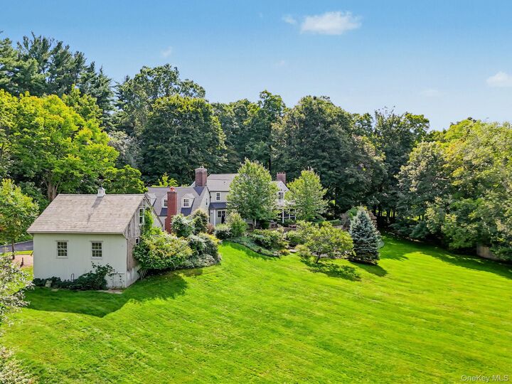 Property Photo:  18 Ivy Hill Road  NY 10514 