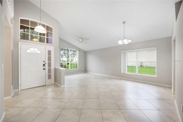 Property Photo:  2211 Mallory Circle  FL 33844 