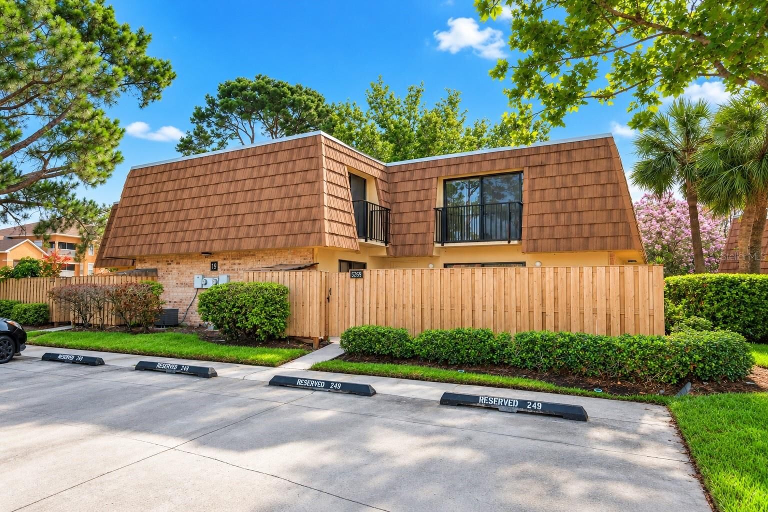 Property Photo: 5269 Brook Court 249 FL 32811