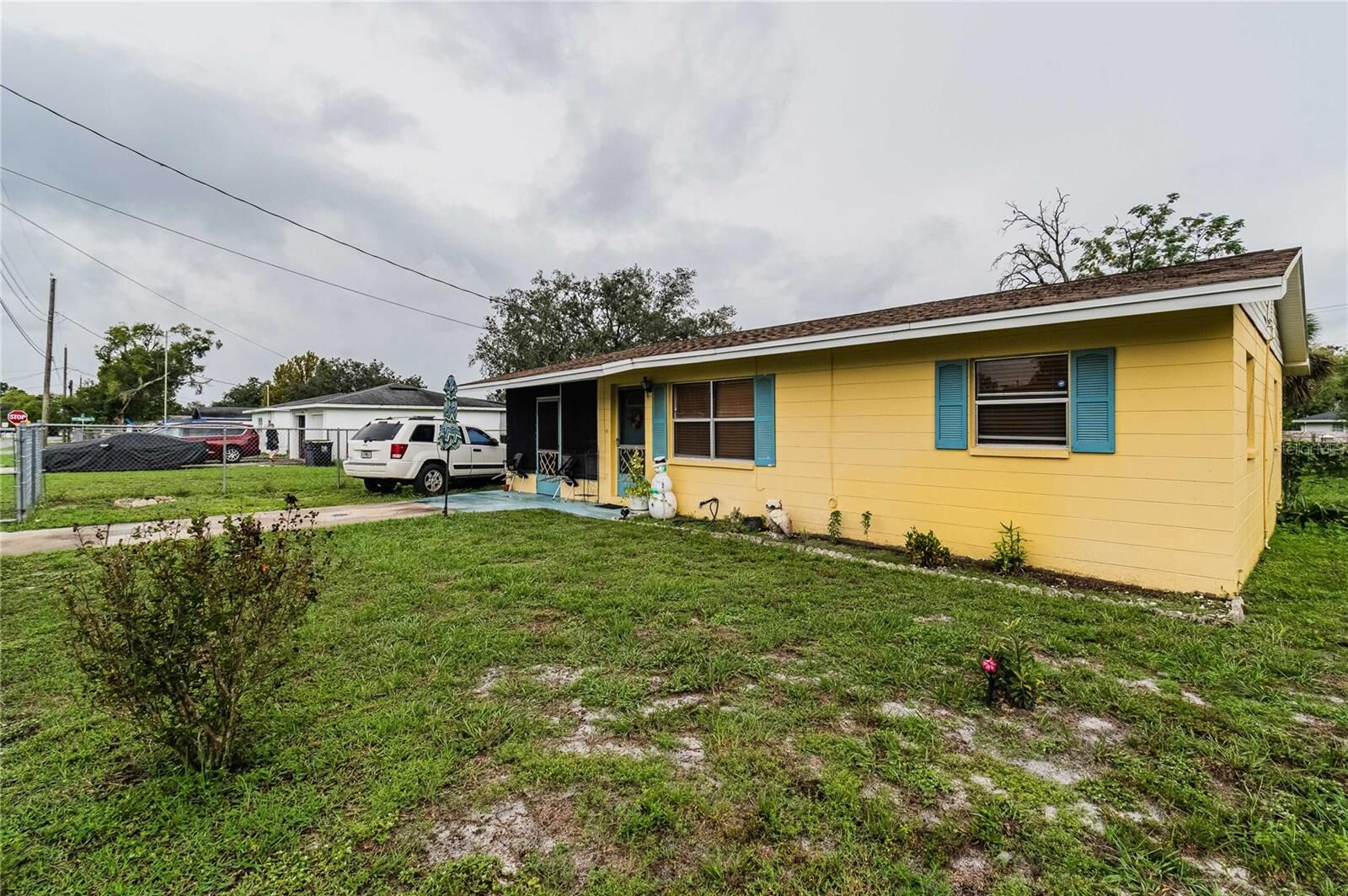 Property Photo:  710 Savannah Avenue  FL 33815 