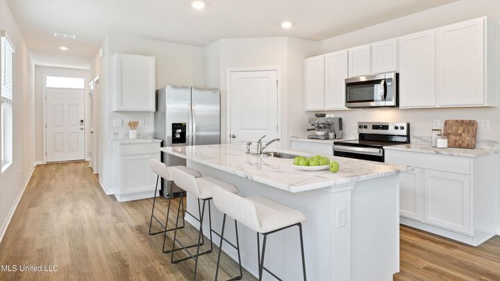 Property Photo:  37 McGilvery Drive  MS 38611 