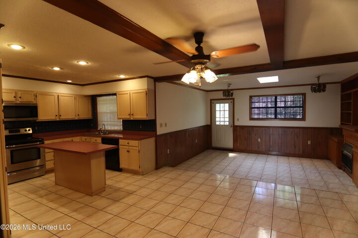 Property Photo:  115 Belvedere Court  MS 38732 