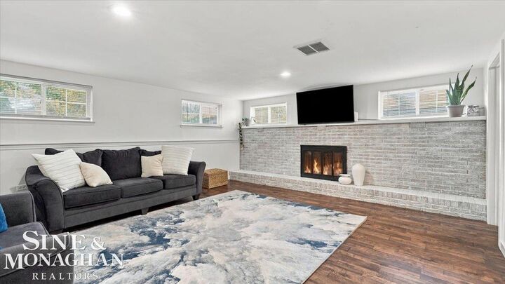 Property Photo:  350 Manor Drive  MI 48054-1545 