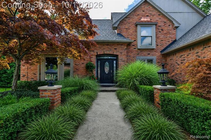 Property Photo:  3705 Summit Ridge Drive  MI 48306 2970 