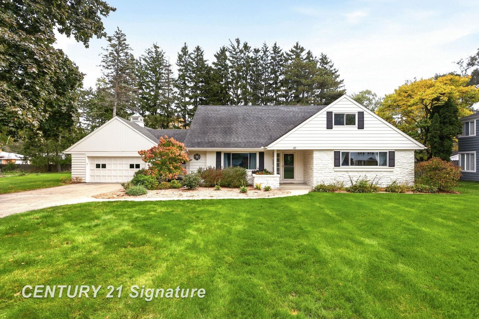 Property Photo:  45 Benton Road  MI 48602 