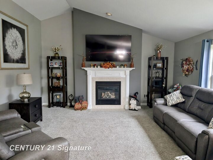 Property Photo: 4110 W Crossings Road MI 48603