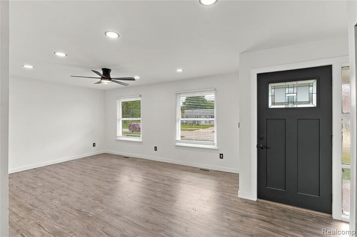 Property Photo: 30142 Jamestown Street MI 48174 3150