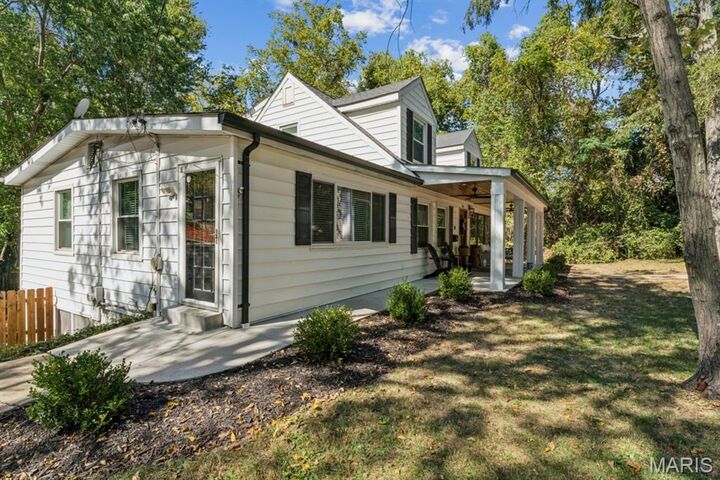 Property Photo:  403 Bach Avenue  MO 63122 