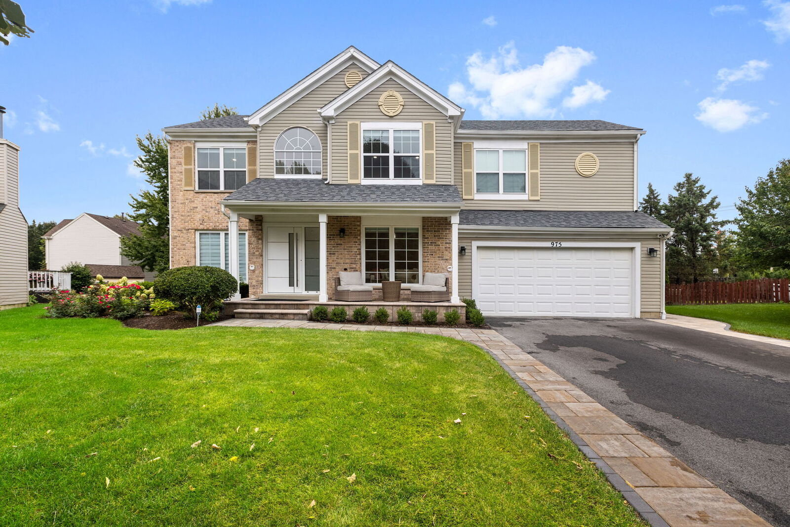 Property Photo:  