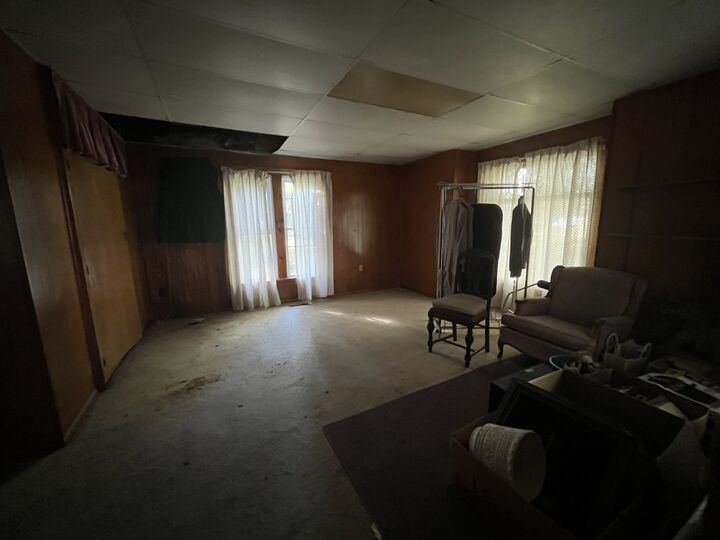 Property Photo: 120 W Market Street IL 60959
