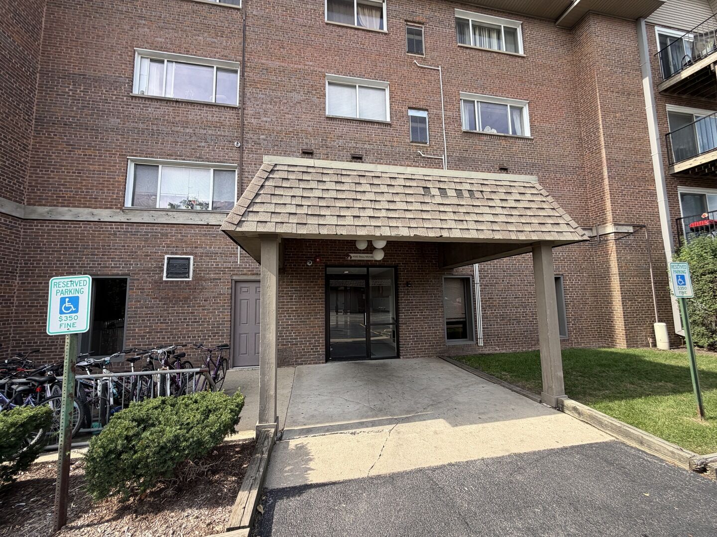 Property Photo:  4500 Beau Monde Drive 204  IL 60532 