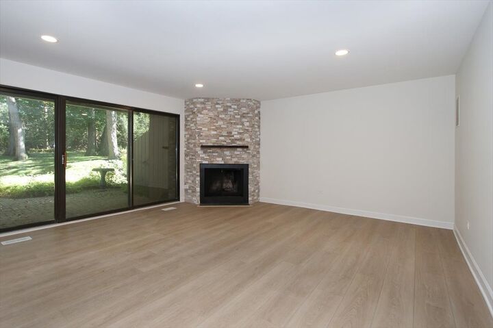 Property Photo:  671C Old Barn Road  IL 60010 