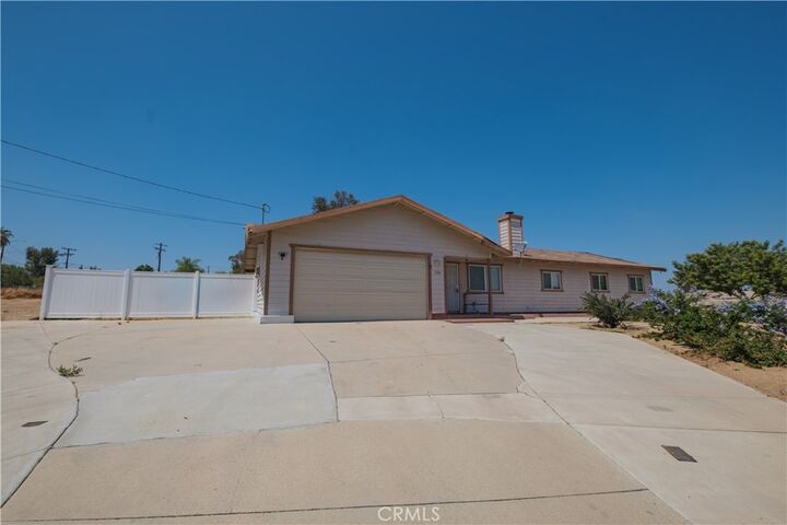 Property Photo:  1104 Navajo  CA 92570 