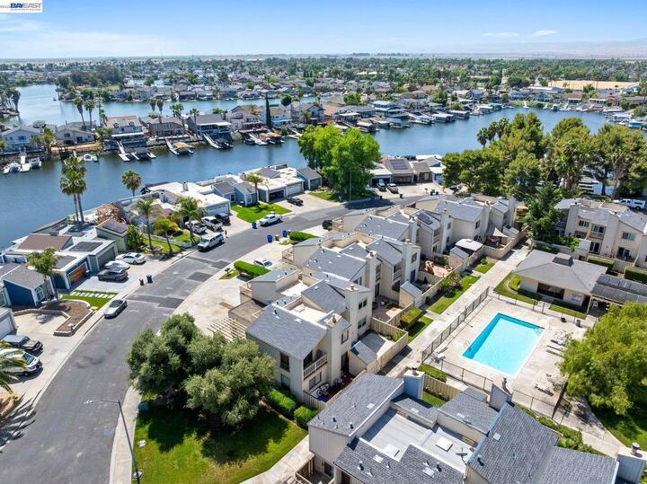 Property Photo:  1257 Marina Circle  CA 94505-9482 