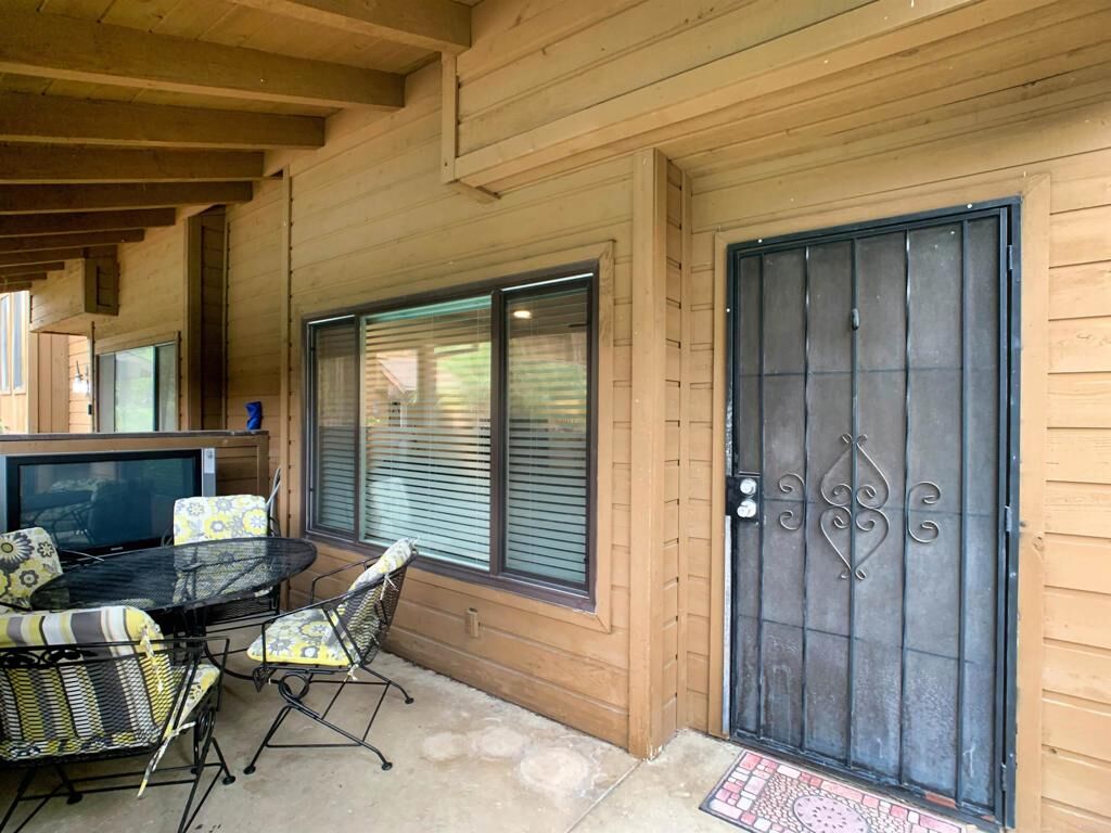 Property Photo:  1974 Arnold Way 7  CA 91901 