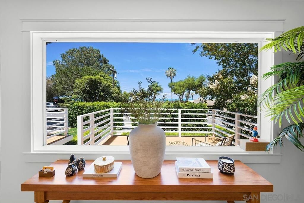 Property Photo: 308 10 Glenmont Dr CA 92075
