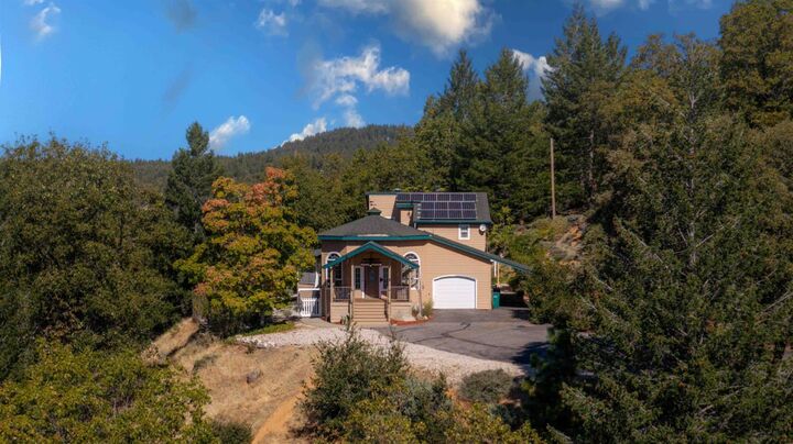 Property Photo: 14210 Murphy Place CA 95945