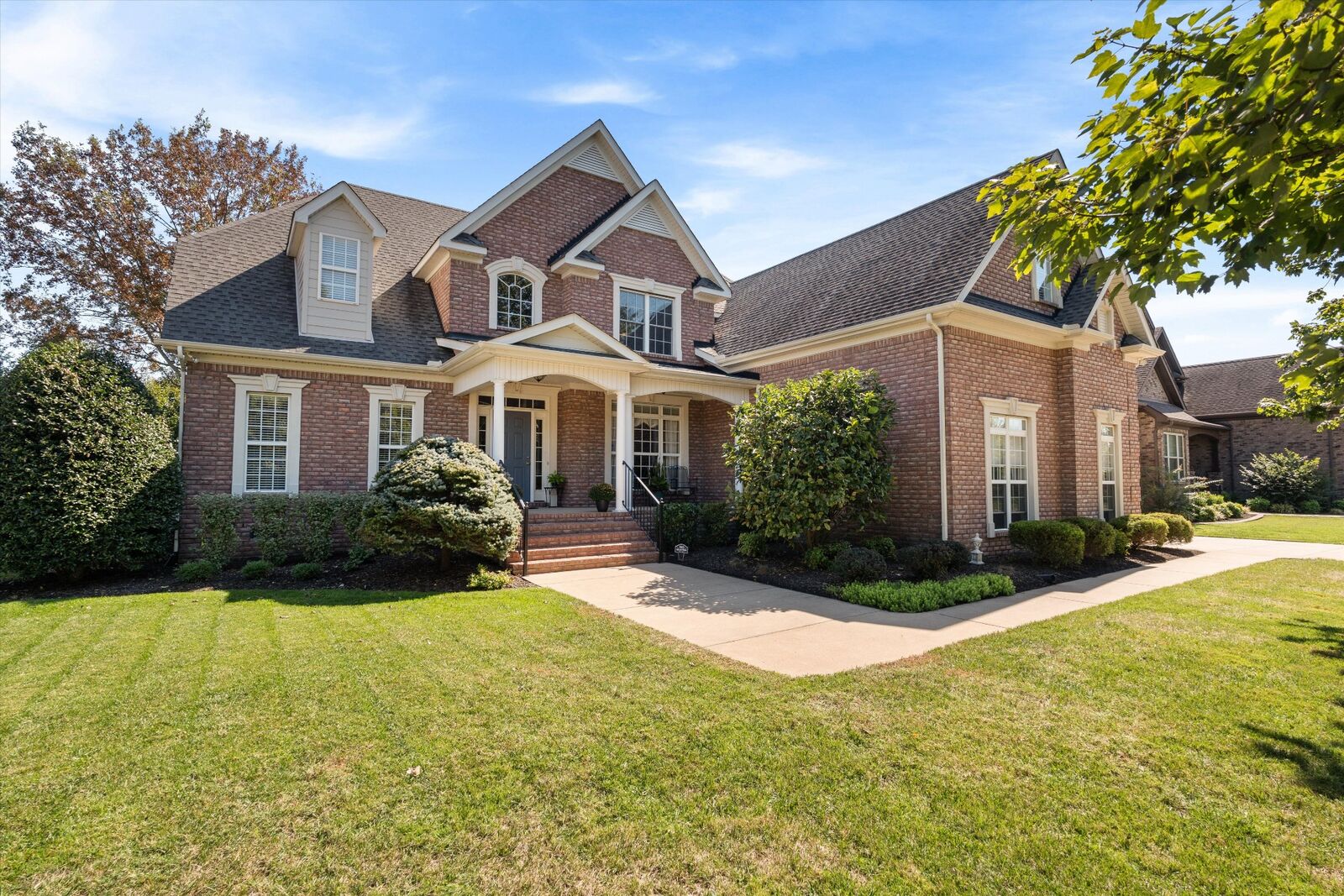 Property Photo: 3336 Clovercroft Dr TN 37130
