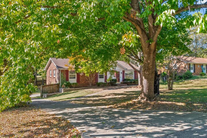 Property Photo:  2030 Whitland Dr  TN 37043 