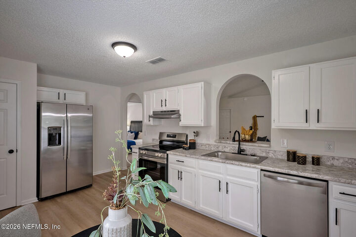 Property Photo:  8067 Mactavish Way W  FL 32244 