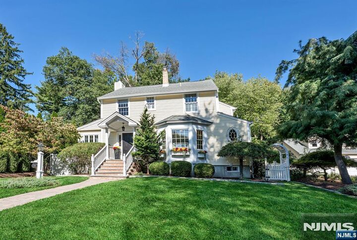 Property Photo:  70 Saxonia Avenue  NJ 07481 
