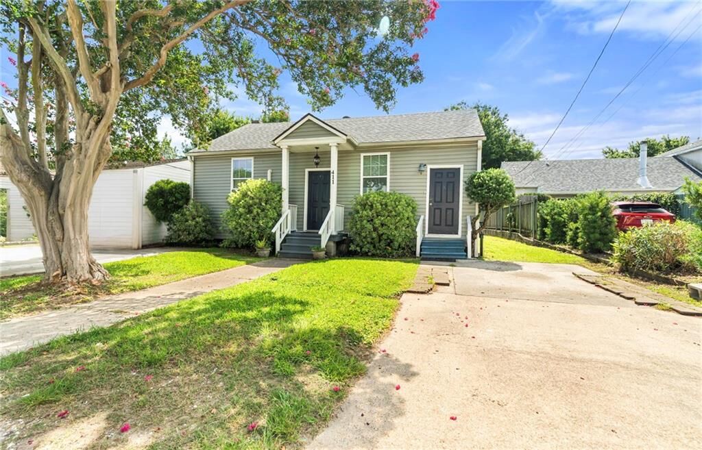Property Photo:  411 Nursery Avenue  LA 70005 