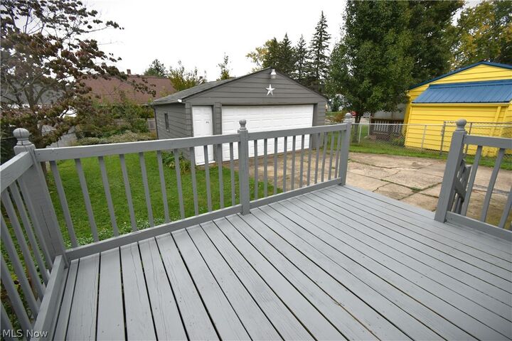 Property Photo: 1576 Wakefield Avenue OH 44514