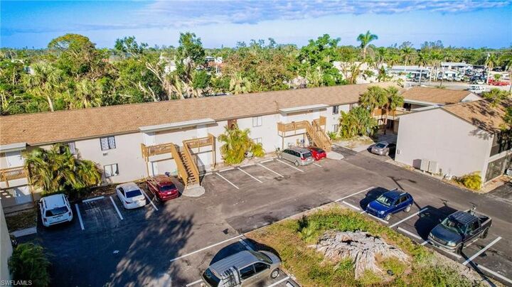 Property Photo: 824 Alderman St 101 FL 33916