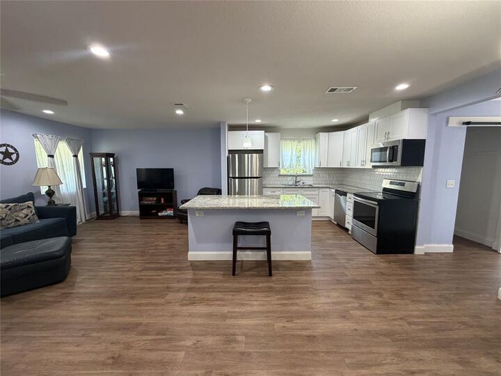 Property Photo:  816 S Dixon Street  TX 76240 