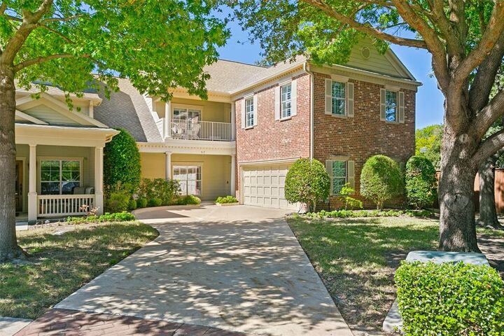 Property Photo: 517 Mobley Way Court TX 75019