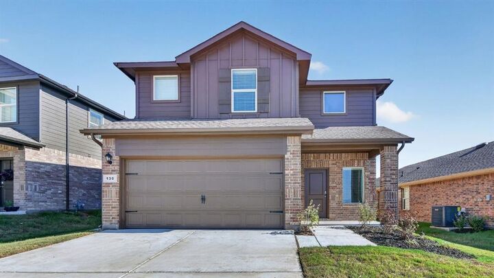 Property Photo: 130 Davis Lane TX 76071