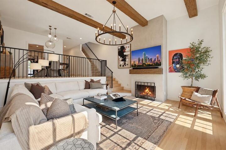 Property Photo:  3501 Dickason Avenue B  TX 75219 
