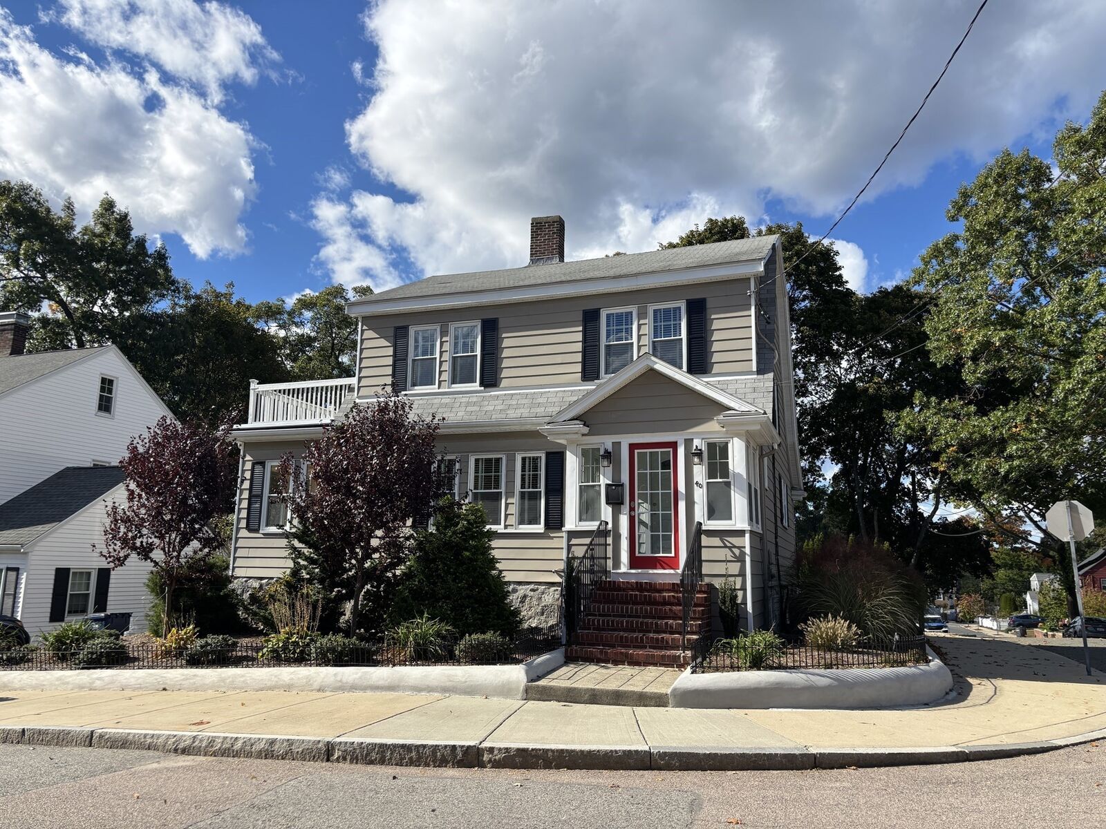 Property Photo:  40 Ansonia Rd 40  MA 02132 