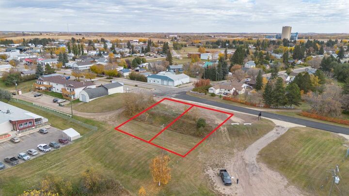 Property Photo:  4812-4816 50 Street  AB T0C 0B0 