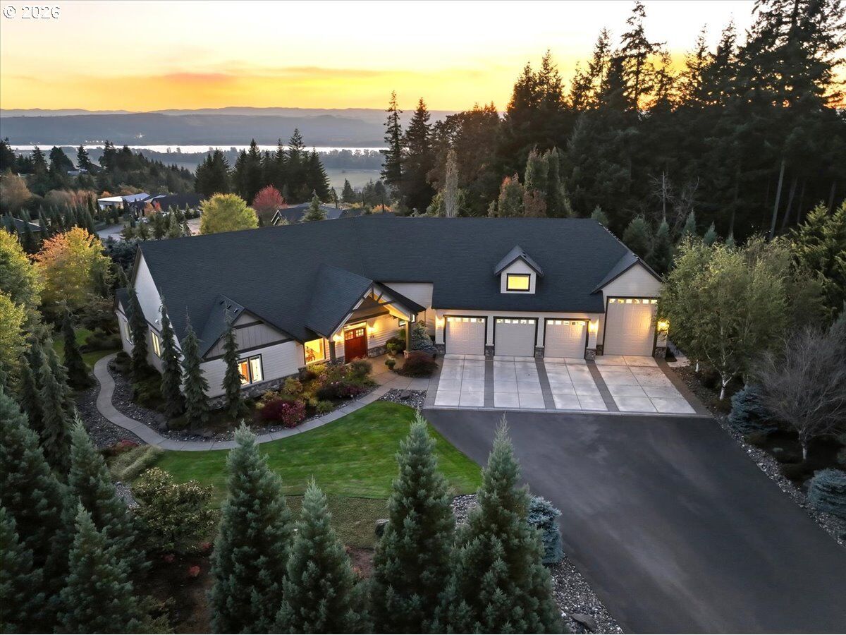 Property Photo: 159 Mercury St WA 98674