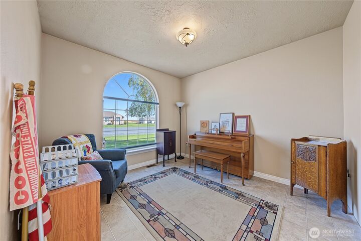 Property Photo:  128  Judy Rd  WA 98837 