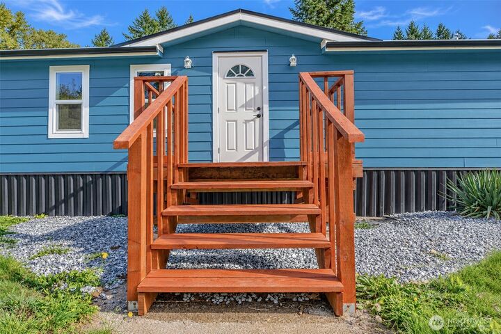 Property Photo:  114 N Enchanted Valley Drive  WA 98593 