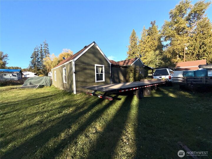 Property Photo: 6806 19th Avenue NE WA 98271
