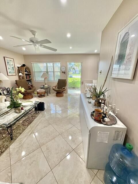 Property Photo:  49 Norwich C  FL 33417 