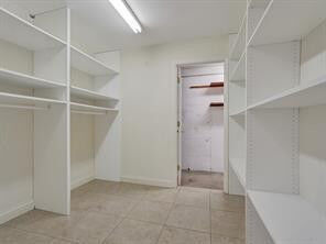 Property Photo: 500 NE 25th Street 2 FL 33305